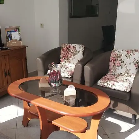 Diklo Robert & Renata بيت ضيافة زادار