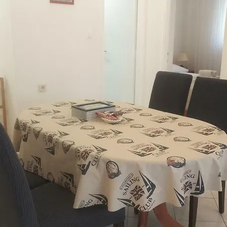بيت ضيافة Diklo Robert & Renata زادار