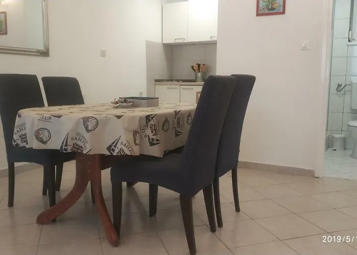 Гостевой дом Diklo Robert & Renata Задар